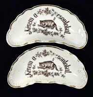 " KÉREM A CSONTOKAT "  CICA MINTÁS ANTIK PORCELÁN CSONTOS TÁNYÉR PÁR !