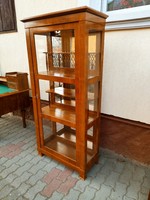 Flawless, beautifully restored, antique, inlaid Biedermeier display case with glass and mirror