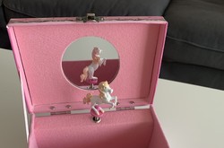 Sweet Musical Rotating Horse Jewelry Box Treasure Chest Pull Up Princess Castle Wonder Large Size