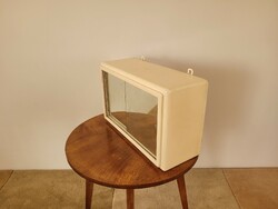 Régi tolóüveges fali kis szekrény vintage tükrös fa faliszekrény