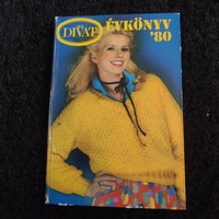 This fashion yearbook '80