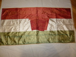 Régi nagyméretű KISZ selyem zászló 150x78cm hűség a néphez párthoz