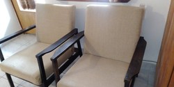 Skandináv design, retro , mid century felújított, kényelmes fa karfás fotel , szék 2 db