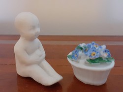 Antik játék miniatűr biszkvit kisbaba porcelán mini baba virágkosár 2 db