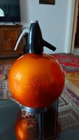 Régi retro fém szódás szifon gömb alakú narancssárga
