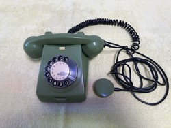 Retro zöld színű tárcsás telefon