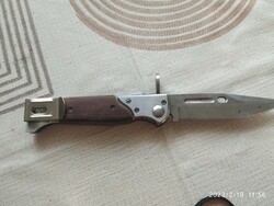 Hunting knife, pocket knife, knife in good condition for sale!