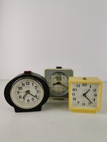 Retro 3-piece clock / table Russian clock package / alarm clock / mechanical / old Cyrillic wind-up
