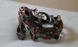 Spectacular, multicolored salamander-shaped spring bracelet