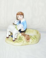 Villeroy & Boch kisfiú, bárány húsvéti mécsestartó figura