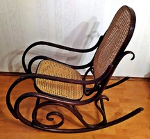 Thonet rocking chair unmarked in excellent condition