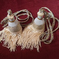 Fringe curtain ties in pairs, with silk cord - the price applies to 4 pairs