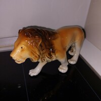Royal dux porcelán oroszlán