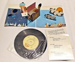 The flying suitcase Czech fairy tale single with 3d cover vinyl supraphon