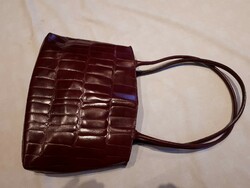 Retro pure leather snake pattern imitation burgundy women's bag hardly used