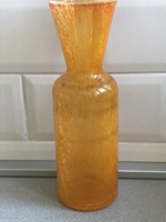 Karcagi fátyolüveg váza narancssárga színben, 25 cm magas