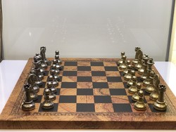 Premium quality chess with map pattern 27c27cm