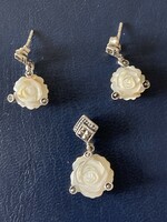 Álomszép ezüst medál fülbevalóval gyöngyház rózsa markazit kövekkel