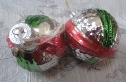 Zöld-piros csíkos üveg karácsonyfadíszek