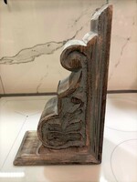 Carved wooden wall bracket
