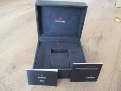 Tudor Black Bay ÓRADOBOZ