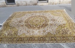 Hatalmas méretű gyapjú perzsaszőnyeg 3,6 x 3 méter
