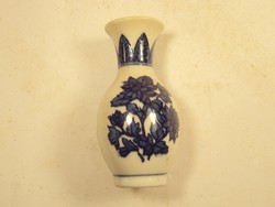 Retro old painted porcelain ornament flower pattern mini vase