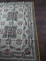 Tablecloth - pink carpet in good condition 1.