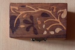Inlaid gift box (floral-1)