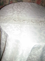 Dreamy double baroque patterned double sided damask duvet cover with lace insert