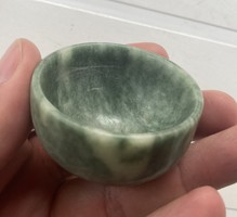 Zöld jade kő faragású kis kínai csésze Kína