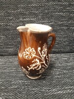 Glazed earthenware jug, saffron gauze, babóca