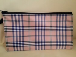 Checkered toiletry bag