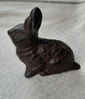 5022 - Cast iron rabbit shaped letter weight