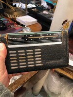 Soviet pocket radio, in good condition, excellent for collectors. 7 Transistor