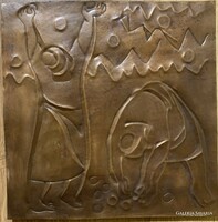 Gyarmathy Tihamér (1915-2005) Almaszedők (1954) című bronz plasztikája /29x29 cm/