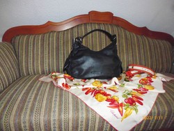 Women's coccinelle genuine leather bag.