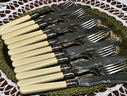 Csontnyelű, jelzett, ezüstözött, antik, 6 személyes halas kés és villa evőeszköz készlet
