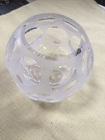 Elegáns, gömb alakú, vastag, nehéz, hántolt kristály váza (79./1)