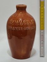 "J. Zwack & Co Budapest Hungary" barna mázas kerámia likőröspalack (2557)