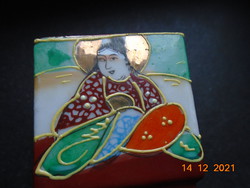 Satsuma moriagen with square incense cannon, the Japanese Buddhist goddess of mercy