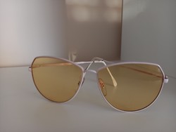 Retro, vintage napszemüveg