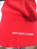 Red thermal scarf