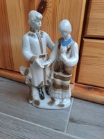 ZHK Polonne ritkább festésű nipp figura porcelán vitrindísz vitrin hagyaték régiség nosztalgia