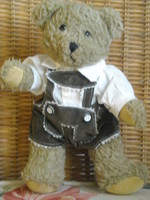 Teddy bear in Tyrolean dress