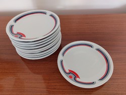 Retro Alföldi porcelán kis tányér desszertes piros kék menza mintás