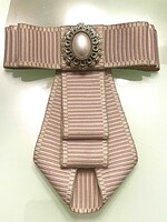 Bow brooch/tie