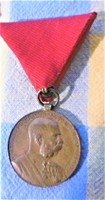 War medal fj signum memoriae with matching war ribbon aunc