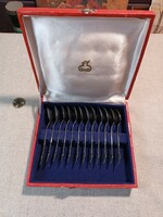 Set of 12 silver-plated teaspoons in a box (m11/1)