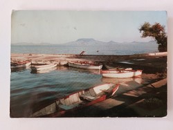 Retro képeslap fotó levelezőlap Balaton kikötő csónakok